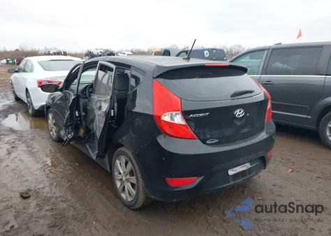 2012 Hyundai Accent Se z USA, uszkodzony, nr VIN KMHCU5AE2CU025788